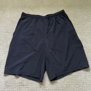 Men’s Lululemon Lined Pace breaker Small